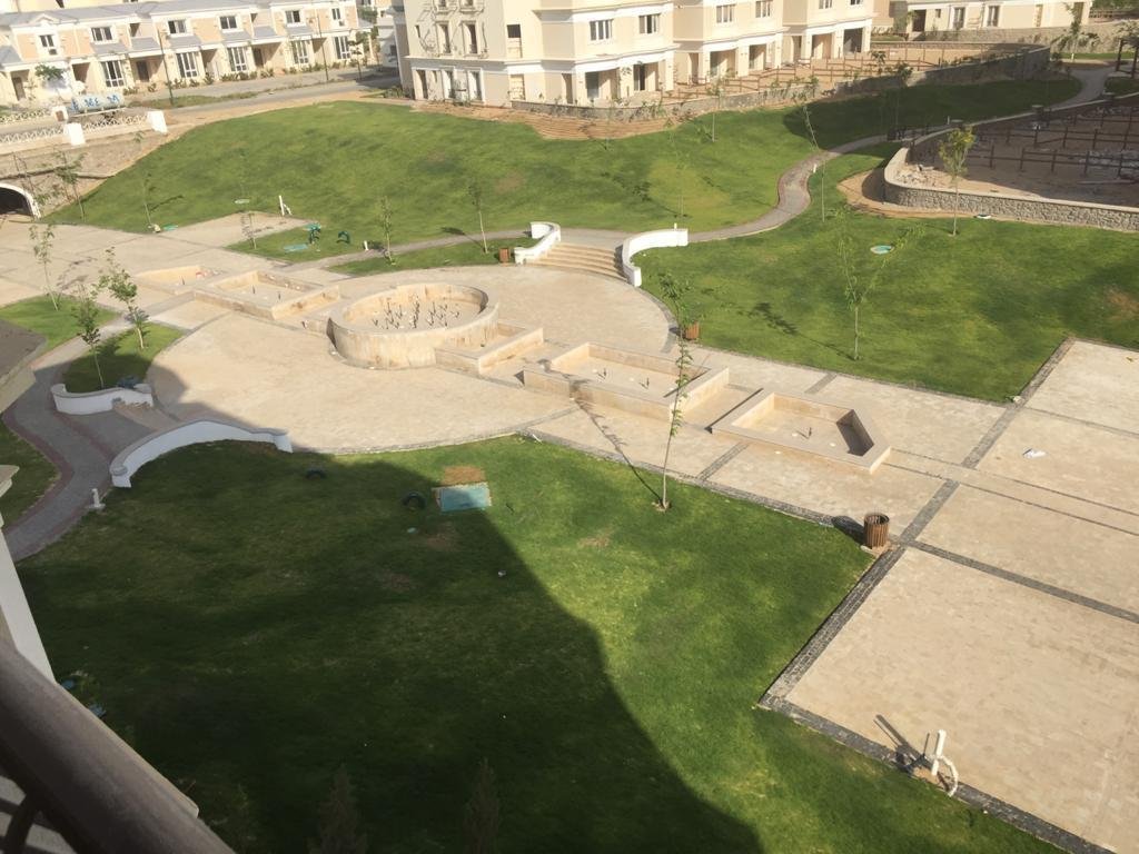 MOUNTAIN VIEW HYDE PARK