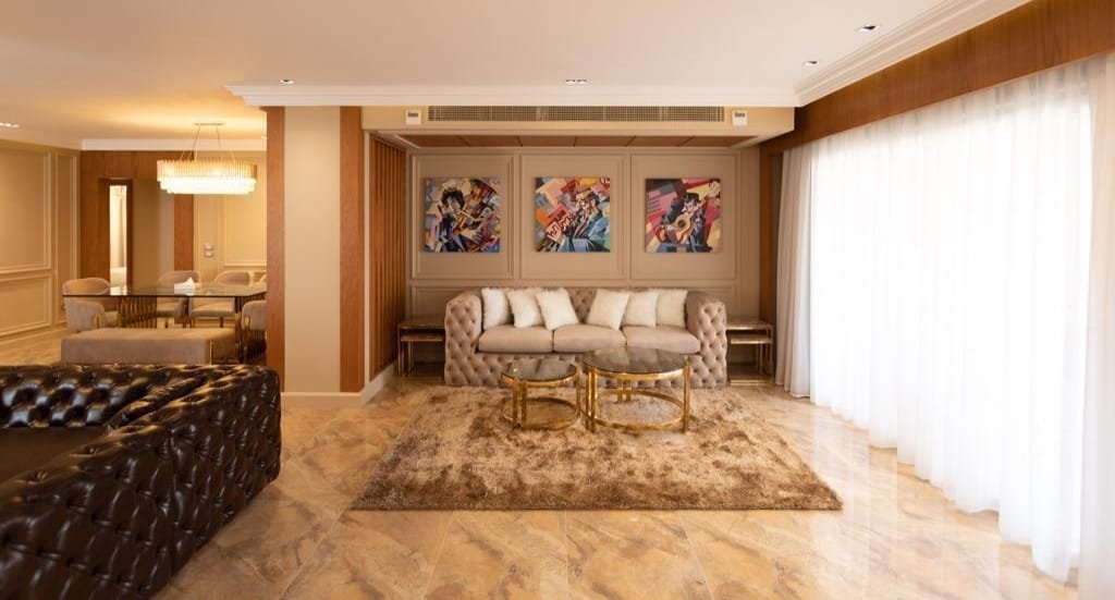 MOUNTAIN VIEW HYDE PARK