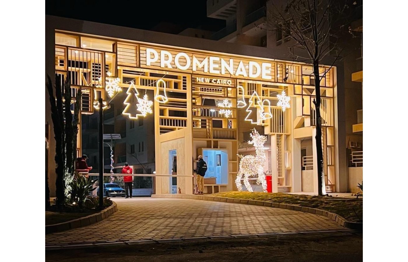 PROMENADE
