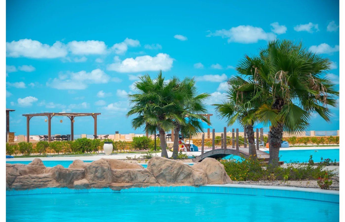 CORAL HILLS